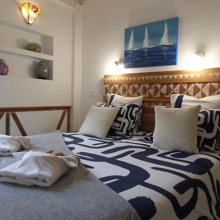 Maison Des Remparts Nichee Sous La Cite 카르카손 외부 사진