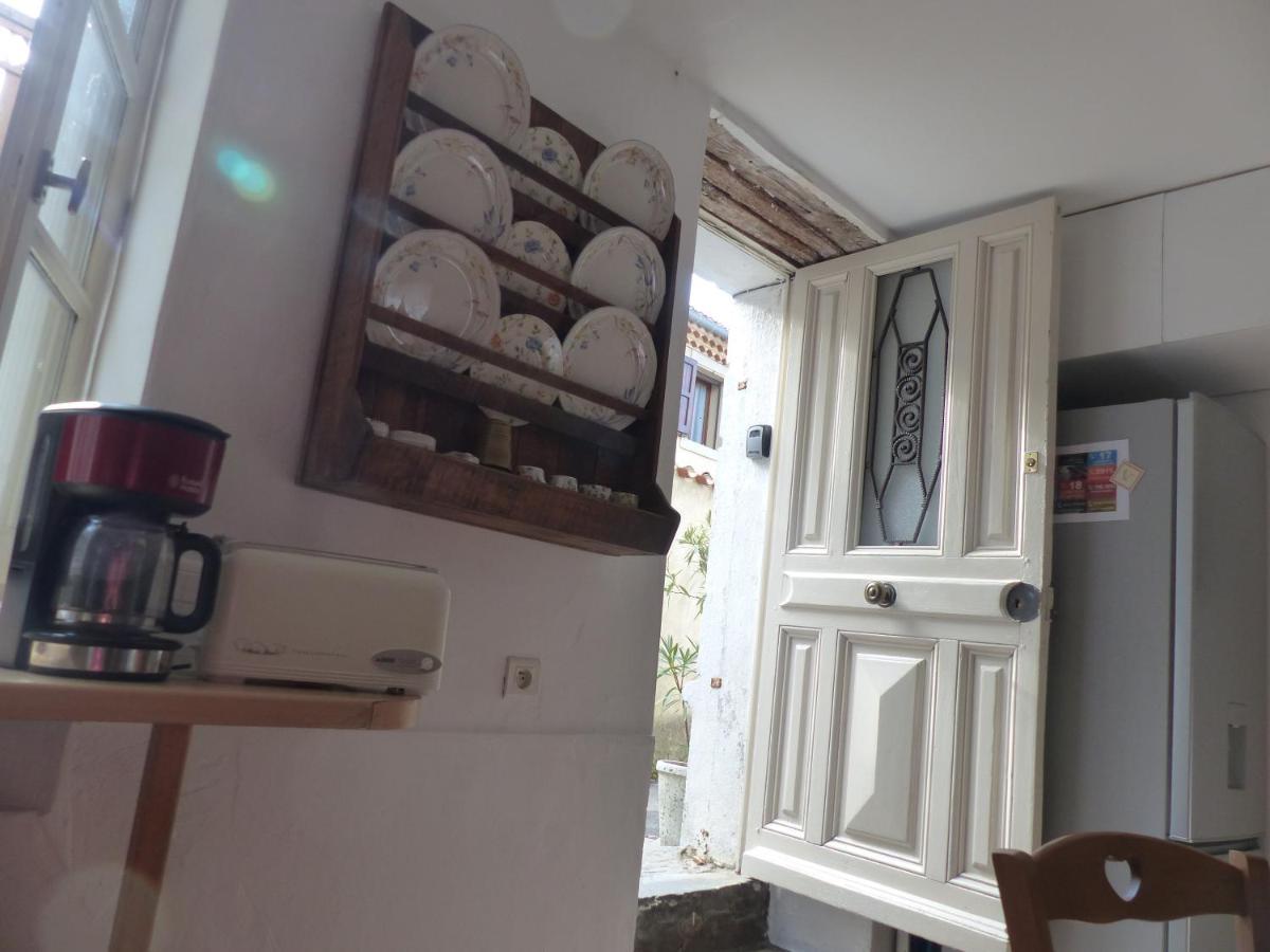 Maison Des Remparts Nichee Sous La Cite 카르카손 외부 사진