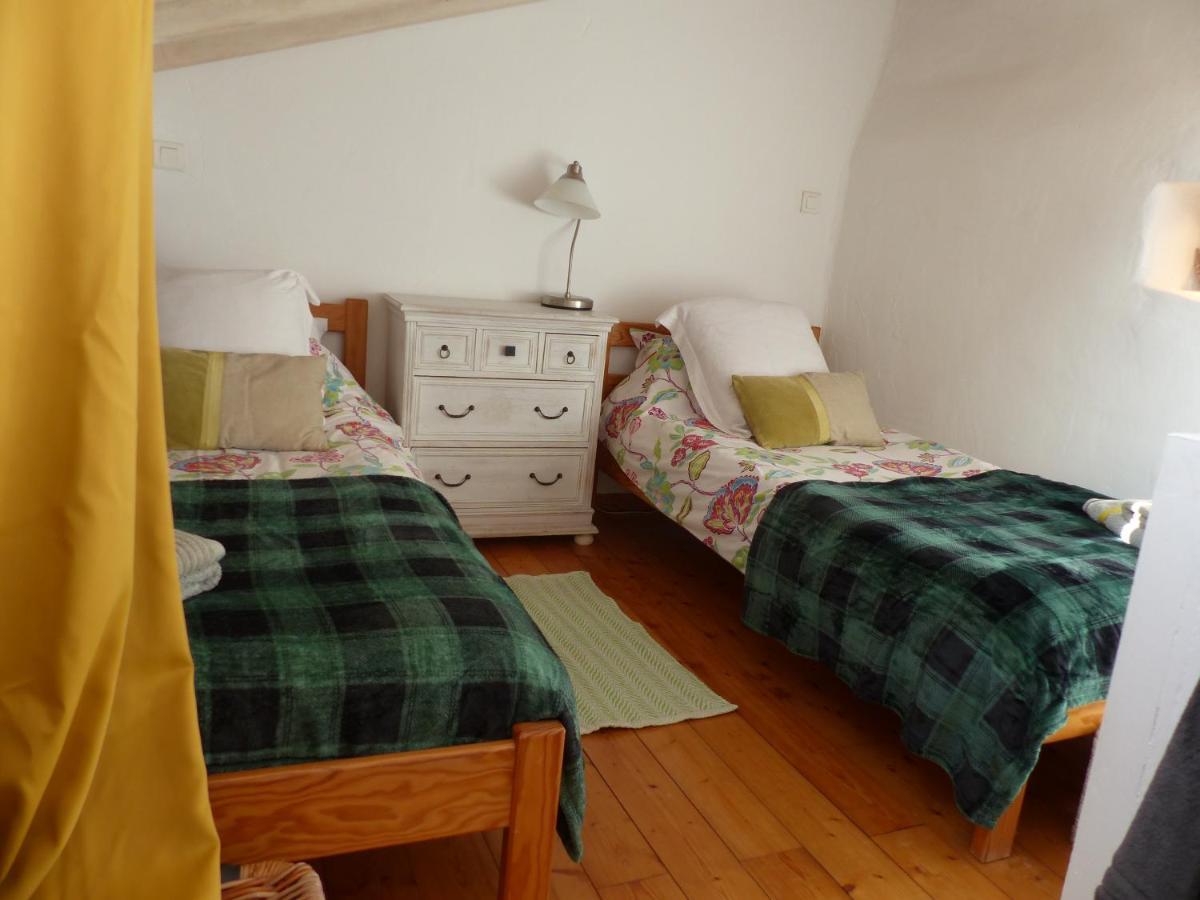 Maison Des Remparts Nichee Sous La Cite 카르카손 외부 사진