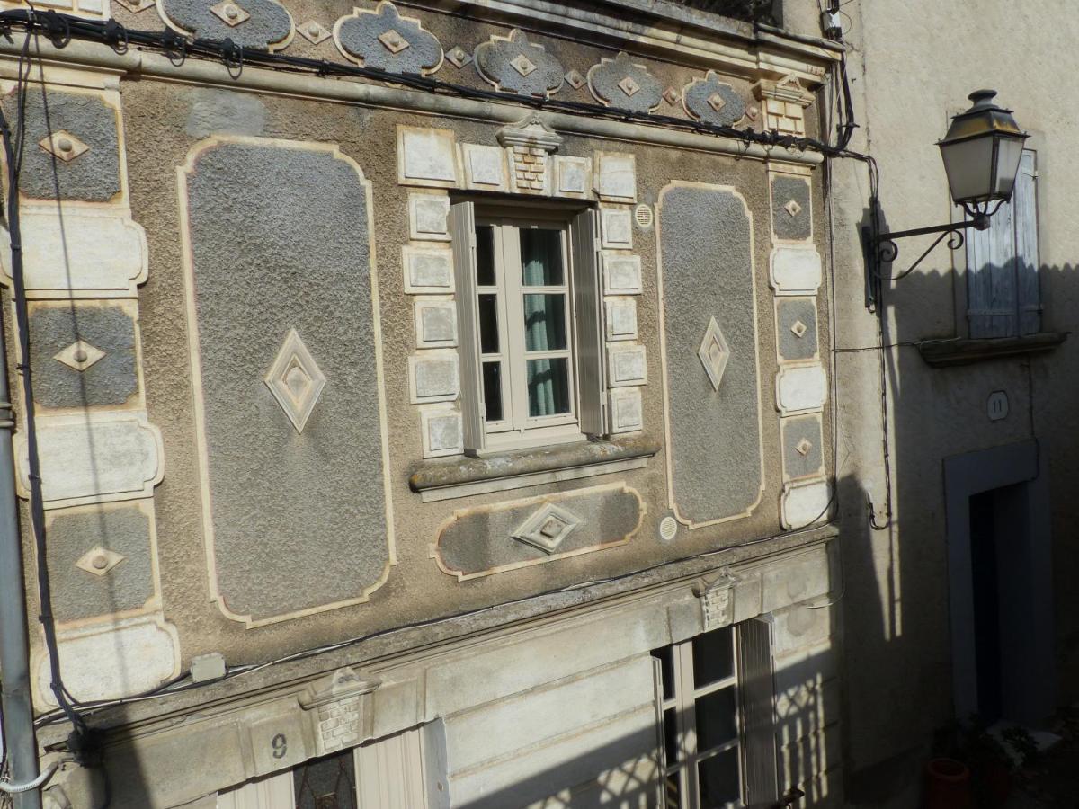 Maison Des Remparts Nichee Sous La Cite 카르카손 외부 사진