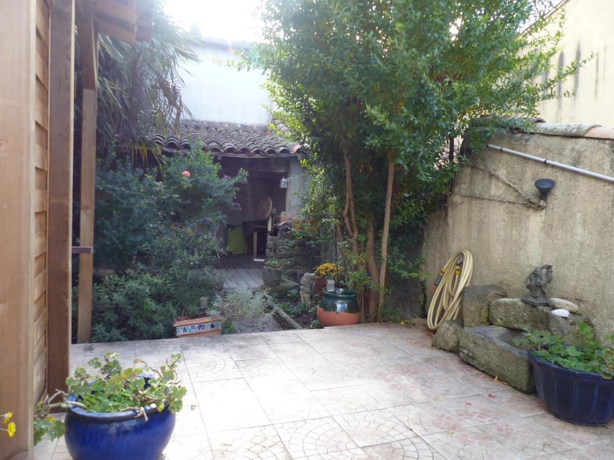 Maison Des Remparts Nichee Sous La Cite 카르카손 외부 사진
