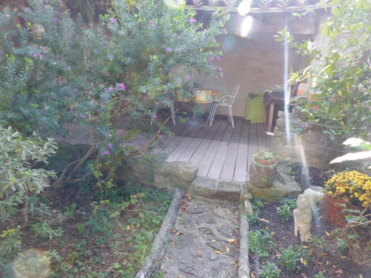 Maison Des Remparts Nichee Sous La Cite 카르카손 외부 사진