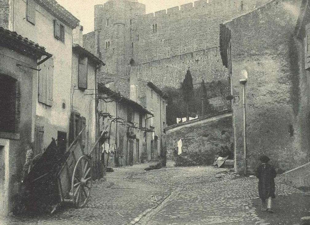Maison Des Remparts Nichee Sous La Cite 카르카손 외부 사진