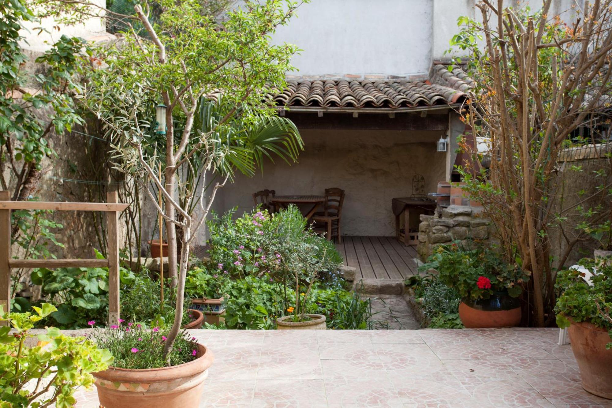 Maison Des Remparts Nichee Sous La Cite 카르카손 외부 사진
