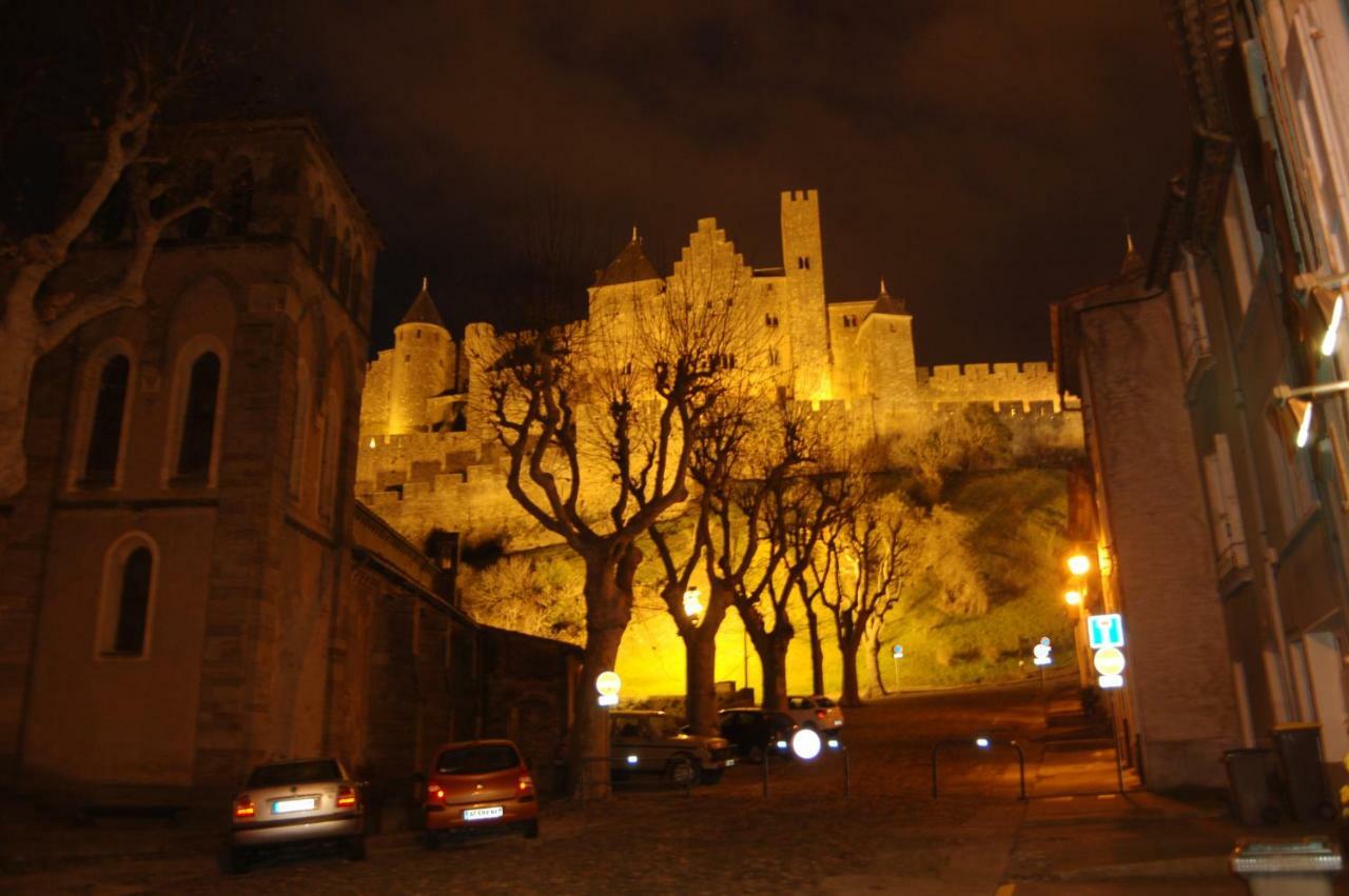 Maison Des Remparts Nichee Sous La Cite 카르카손 외부 사진